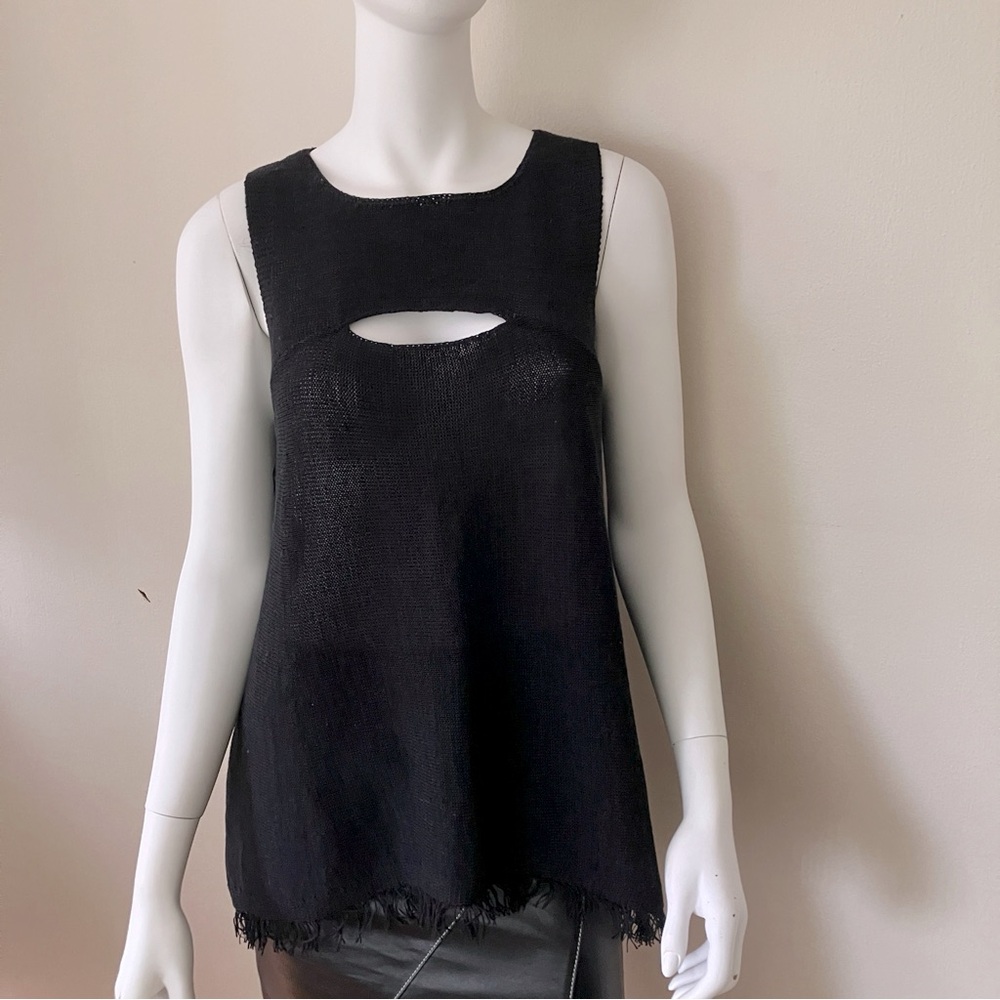 Like New One Grey Day black linen mix sleeveless hi/lo top